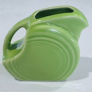 Fiestaware chartreuse green miniature Ceramic Art Deco Pitcher Great Condition